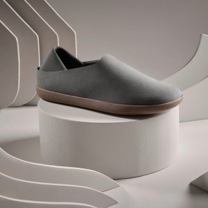 mahabis NEO in dark grey x dark gum -