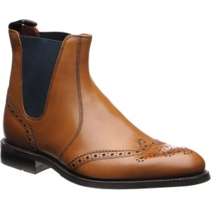 Loake Hoskins mens rubber-soled brogue boots in tan calf