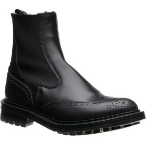 Trickers Henry mens rubber-soled brogue boots in black calf