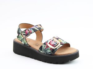Heavenly Feet Sonja Sandals